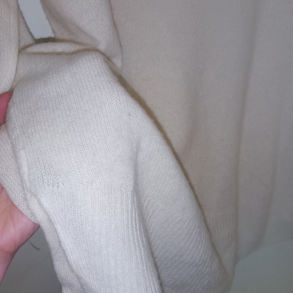 PHILOSOPHY 100% Cashmere Eggshell Cream White Lightweight Sweater Top Sz S - Picture 8 of 9
